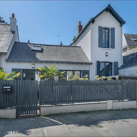 Pouliguen Family House Holiday home *
