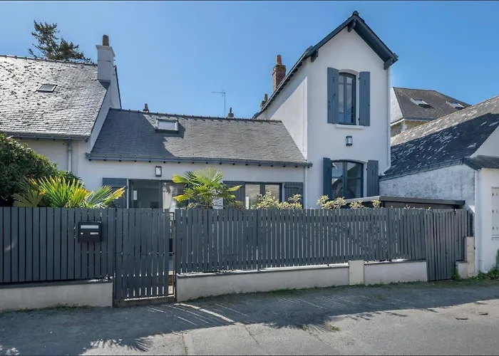 Pouliguen Family House Holiday home *